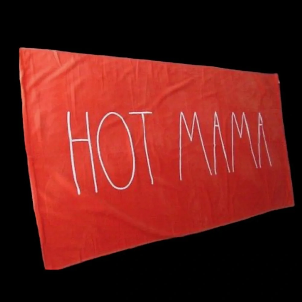 🆕 Rae Dunn HOT MAMA Beach Towel